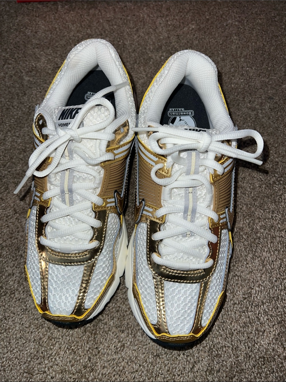 Nike Zoom Vomero 5 White & Gold Athletic Sneakers - Picture 2 of 7